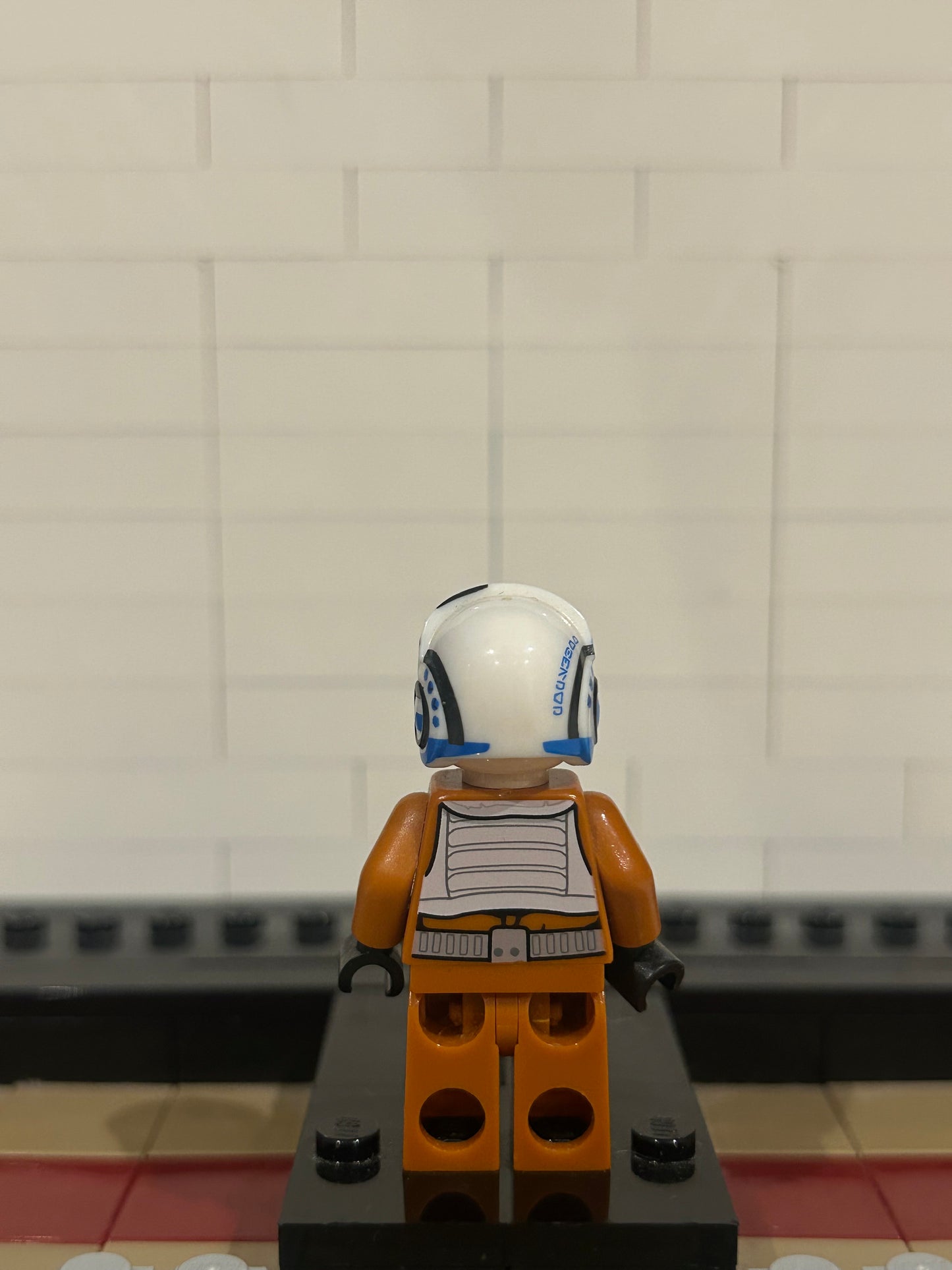 LEGO resistance pilot (blue helmet)