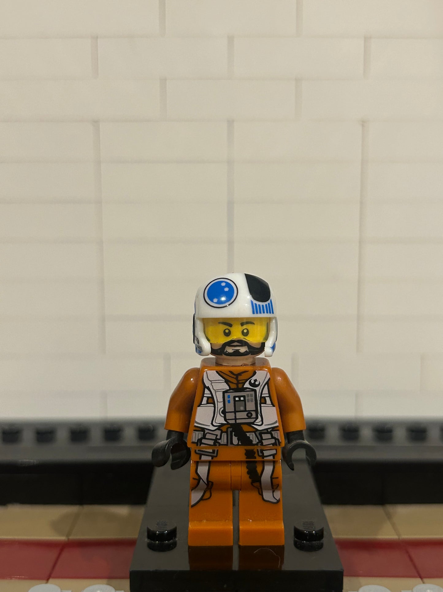 LEGO resistance pilot (blue helmet)