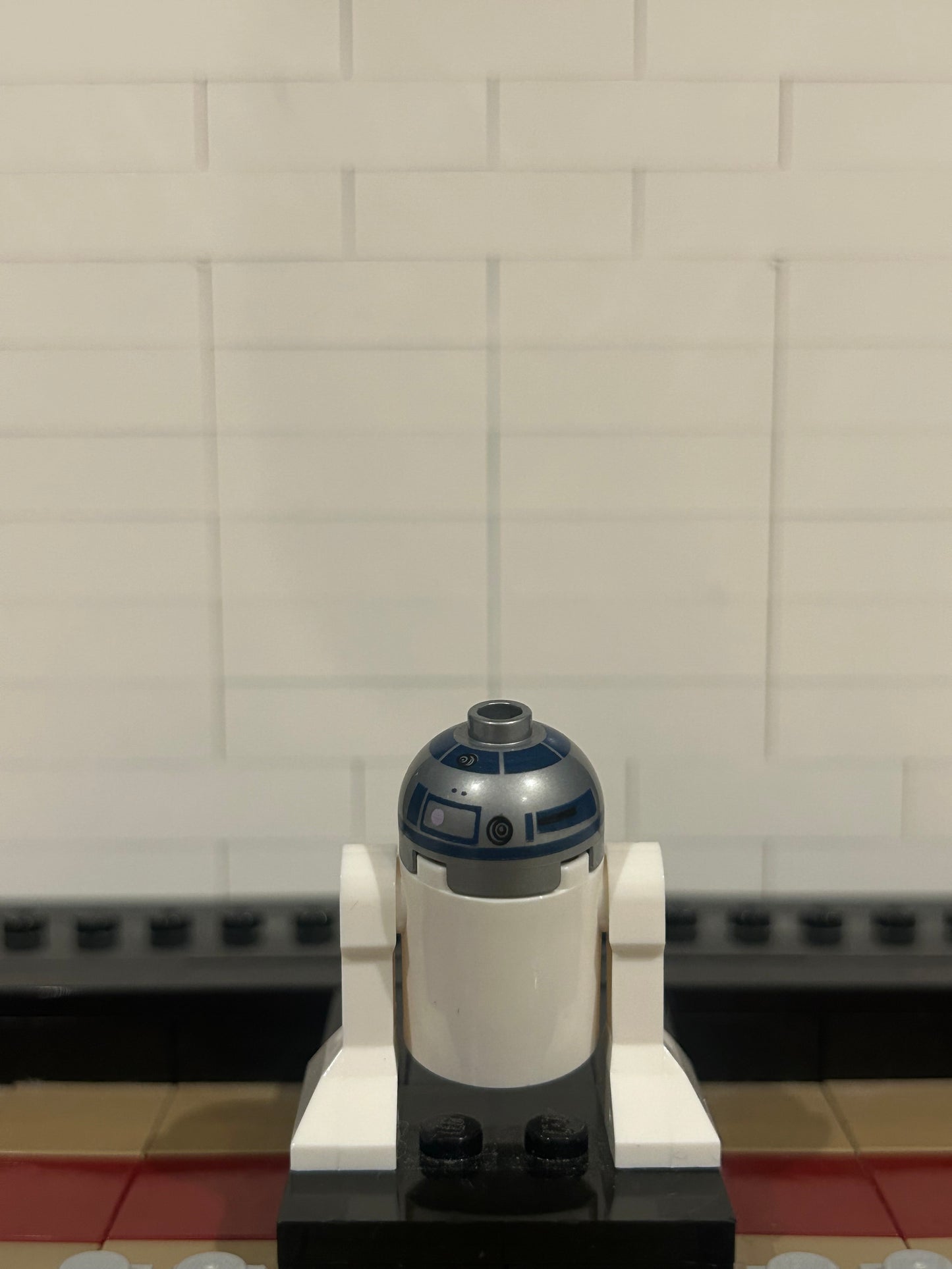 LEGO R2-D2 (New style)